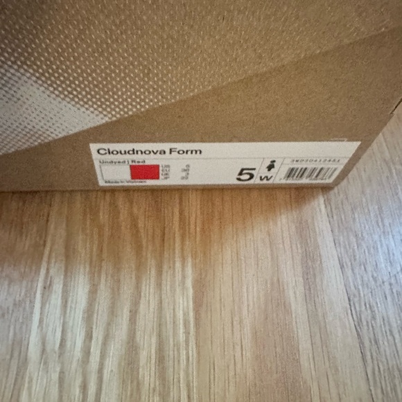 Special Edition On x Pamela Rosencranz women’s size 5 - Picture 5 of 5